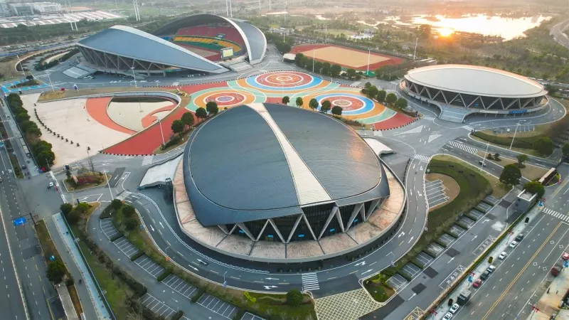 Populiarios tarptautinio stadiono plieno konstrukcijos